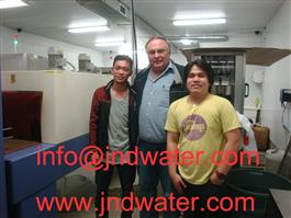 Shenzhen J & D agua potable instalar 8000bph planta de agua embotellada en Canadá